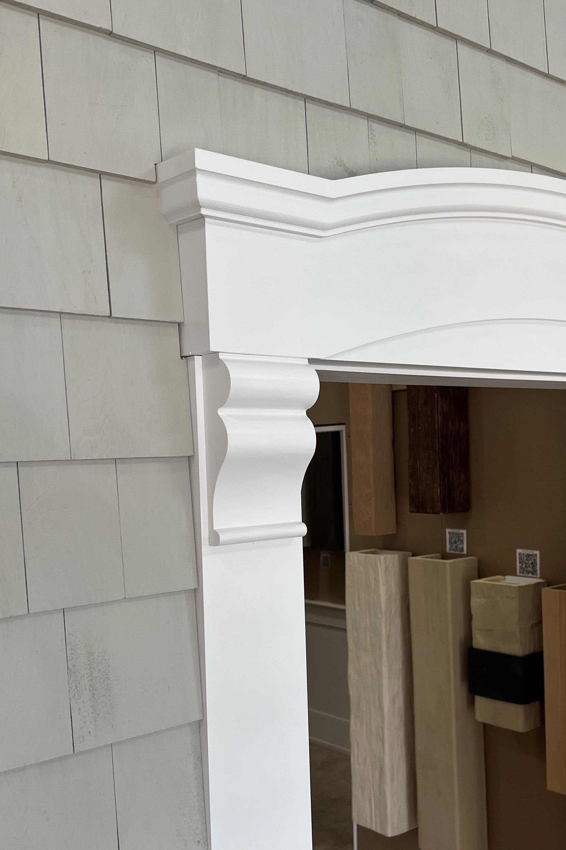 8" Classic Corbel