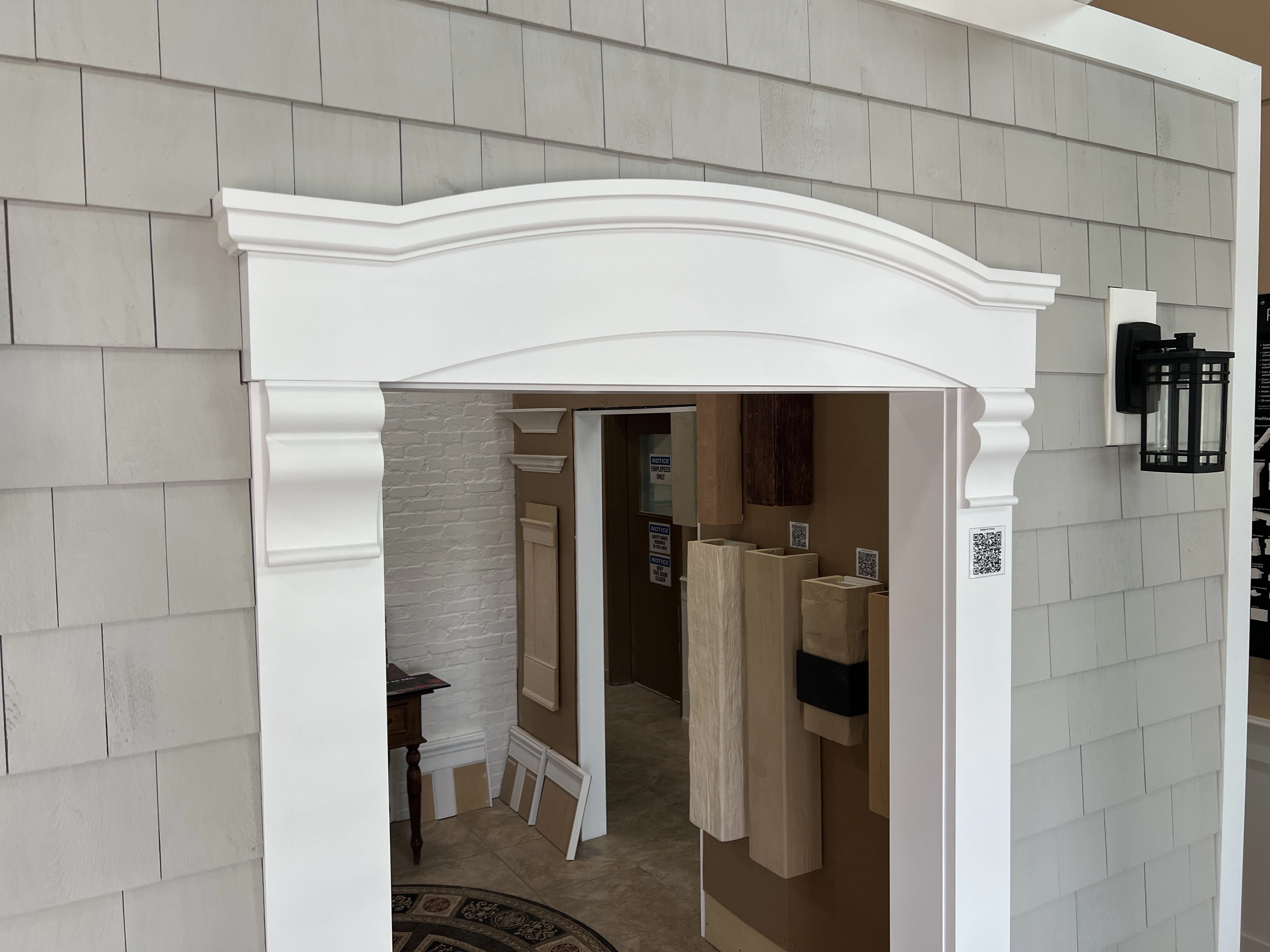 8" Classic Corbel