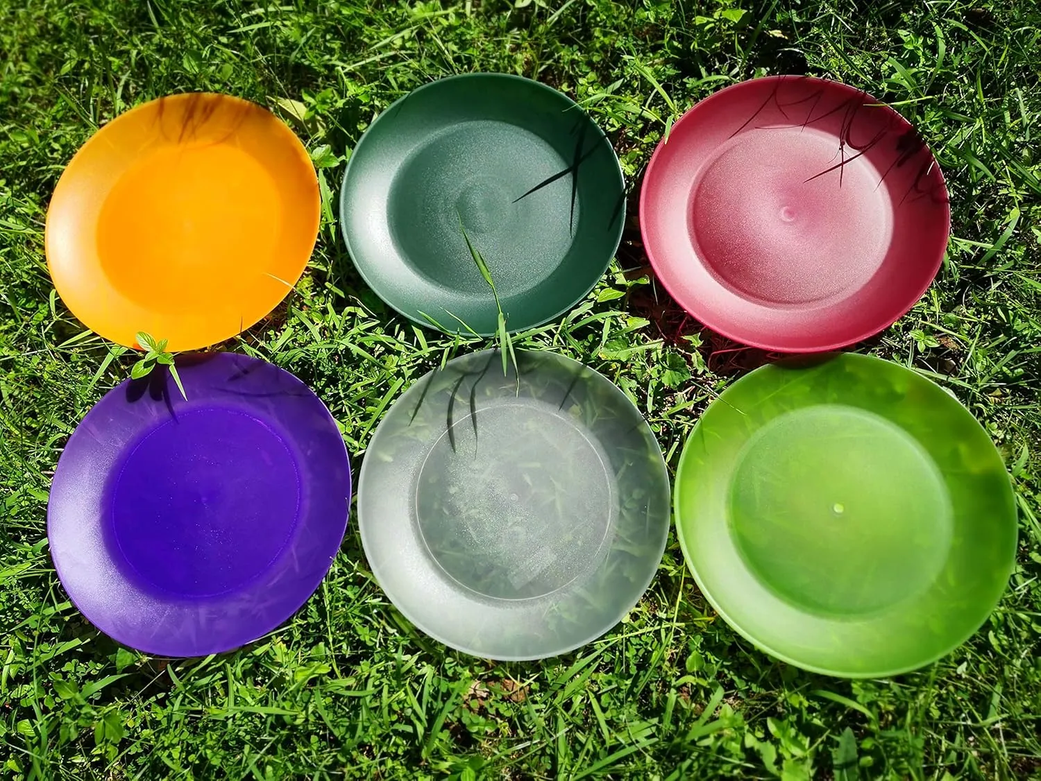 AOYITE Everyday Plastic Plates Reusable - Unbreakable 10 inch Dinner Plates set of 12 - BPA Free Dishwasher Safe & Microwave Kids Colorful Plate for Kitchen Party Camping Outdoor