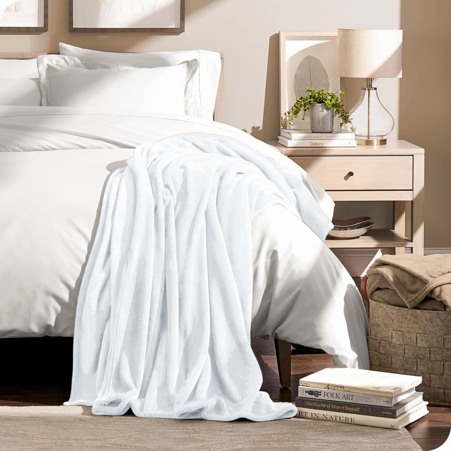 Bare Home Fleece Blanket - Extra Long - White - Lightweight Throw for Bed, Sofa, Couch, Movie Night, Camping, and Travel - Microplush - Cabin Blanket (Twin/Twin XL, White)