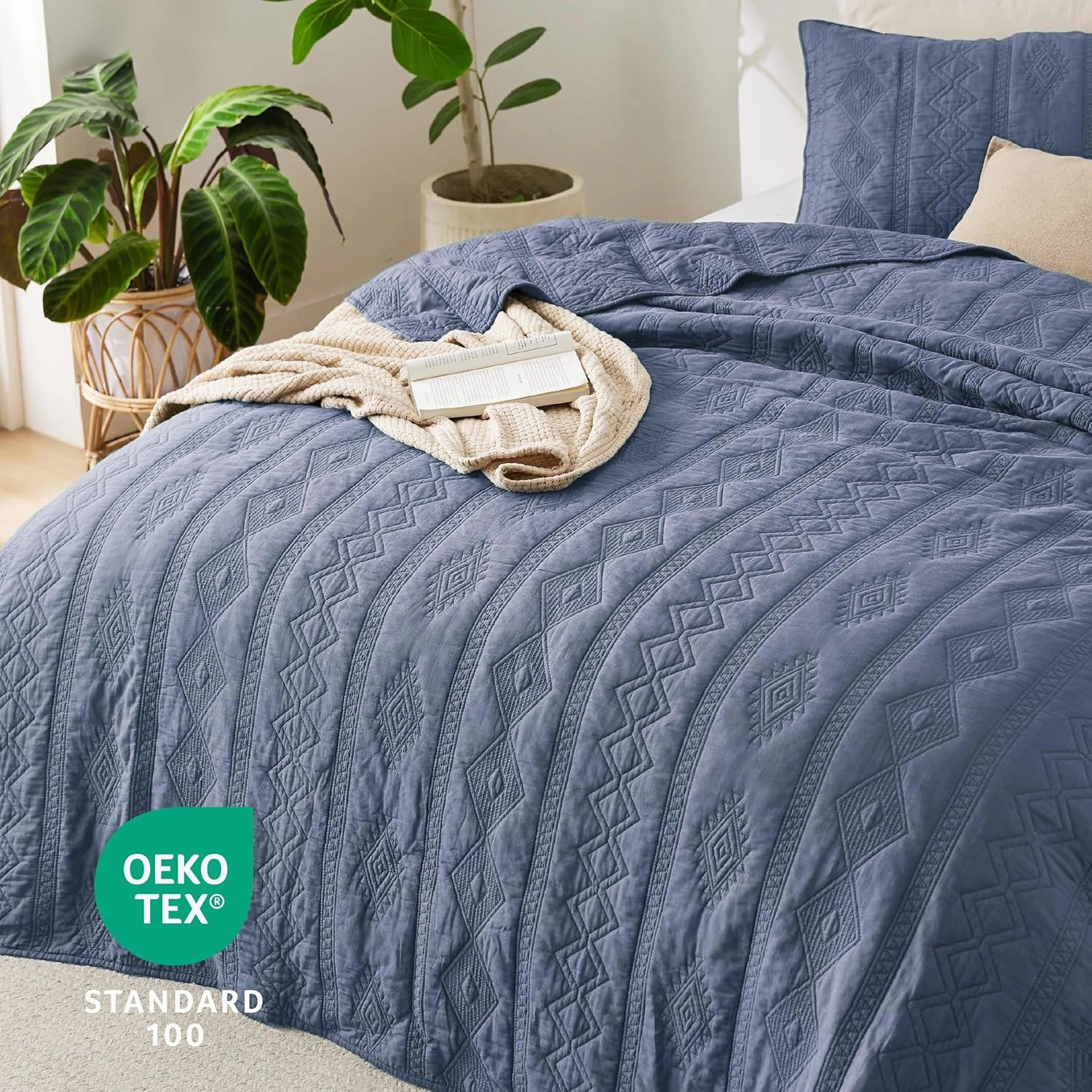 Bedsure 100% Cotton Quilt Set - Lightweight King Bedspread, Navy Blue Cozy Bedding Coverlet 3-Piece with Pillow Shams in Geometric Pattern for All Season, 106x96 inches, 100% Cotton Voile