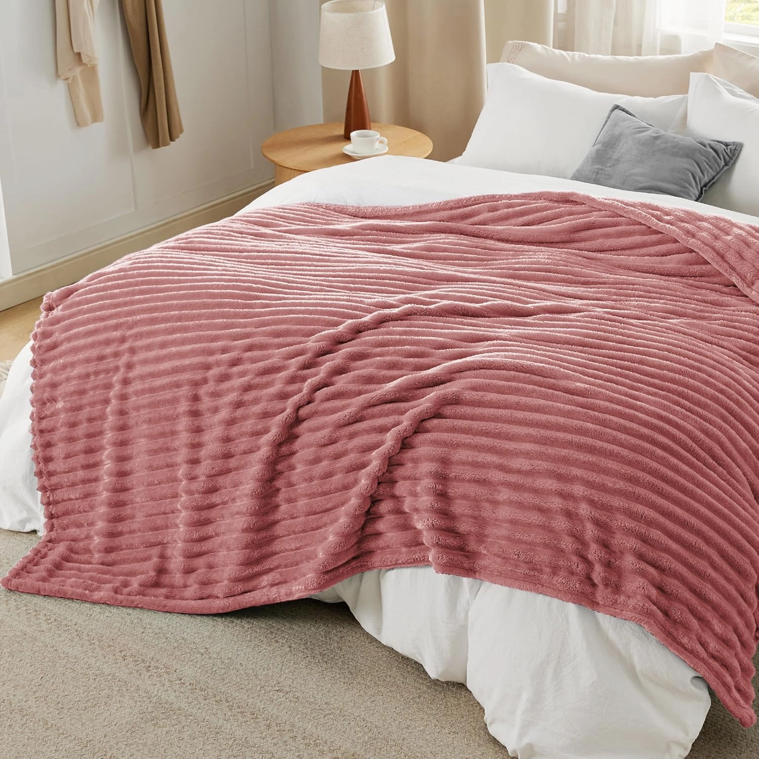 Bedsure Brick Dust Fleece Queen Blanket for Couch - GentleSoft Cozy Soft Blankets for Women, Cute Small Throws for Girls, 90x90 Inches