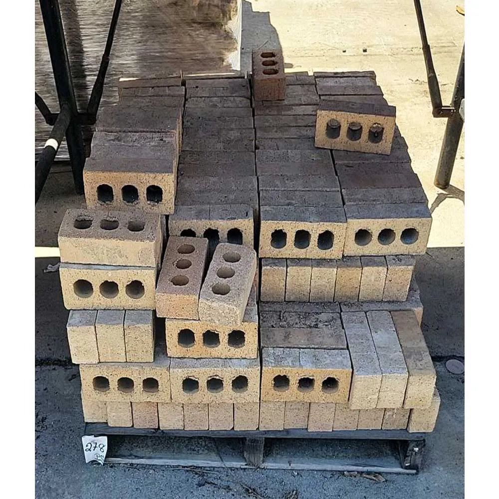 Brick 3-5/8 in. x 2-1/4 in. x 7-5/8 in. Cambridge Kord