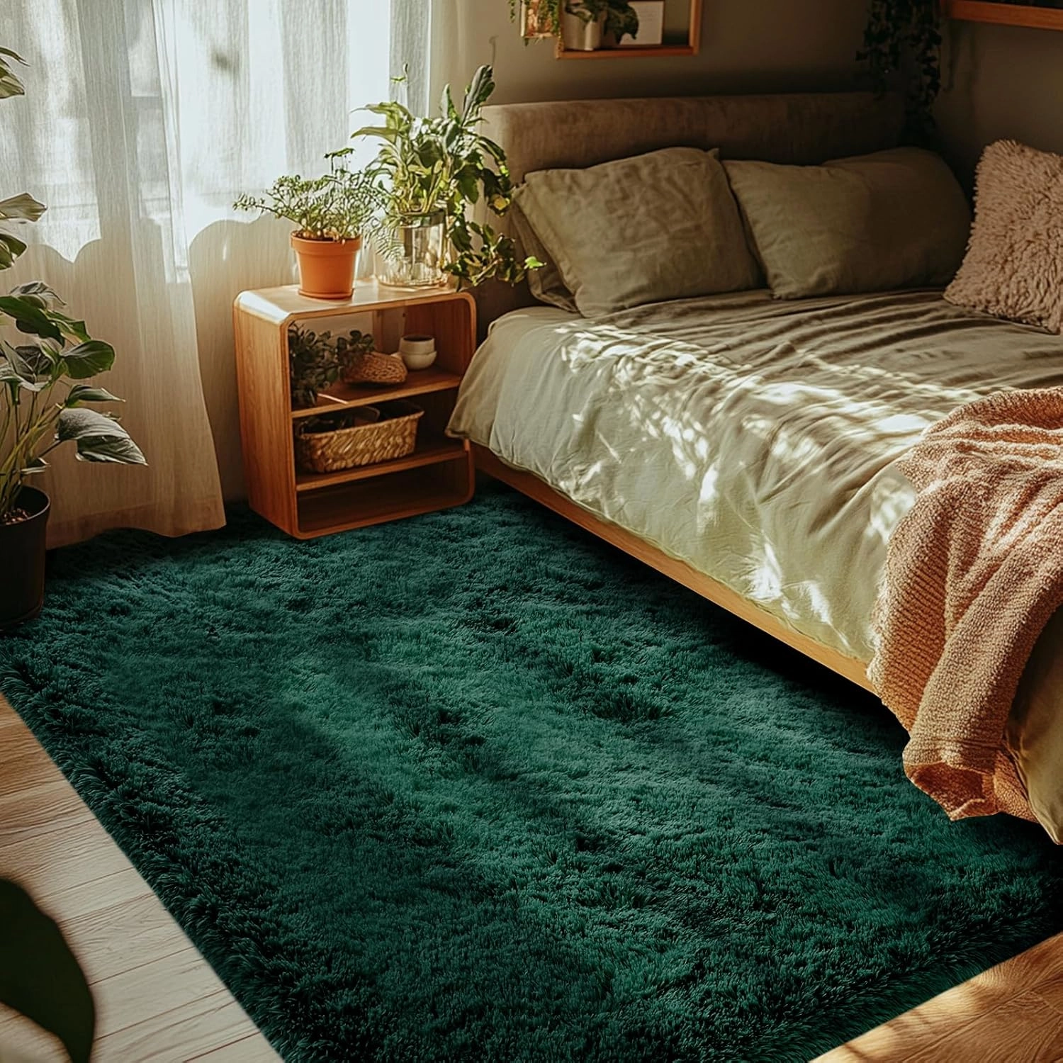 CAIYUECS 4x6 Green Area Rug for Bedroom: Shag Rugs for Living Room-Modern Fuzzy Furry Plush Soft Rugs for Kids Girls Room,Shaggy Rug for Dorm Home Decor(4x6 Feet,Green)