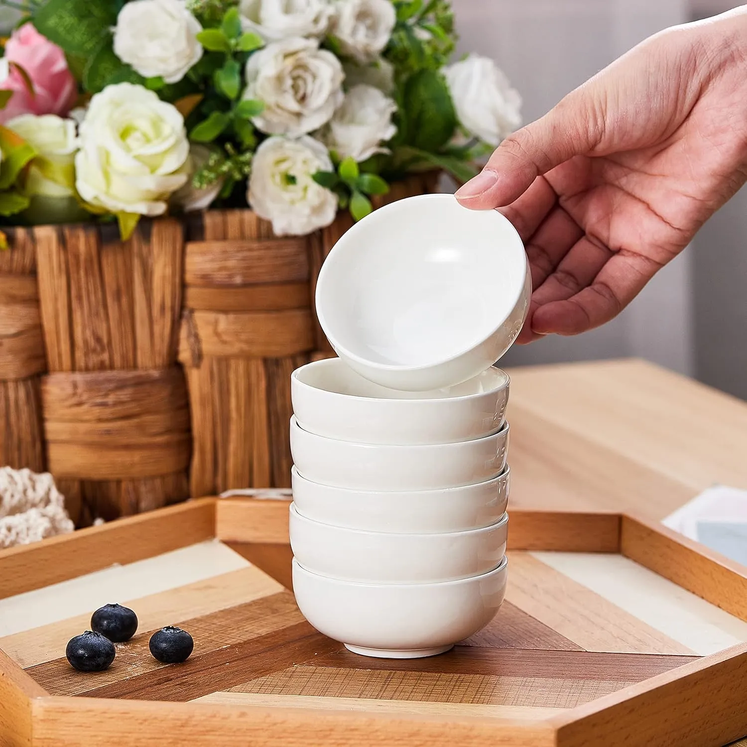 Ceramic Pinch Bowls,2.5 oz Mini Prep Dip Bowl Set,Small Dipping Salsa Charcuterie Soy Sauce Side Dish for Sushi,Set of 6(White)