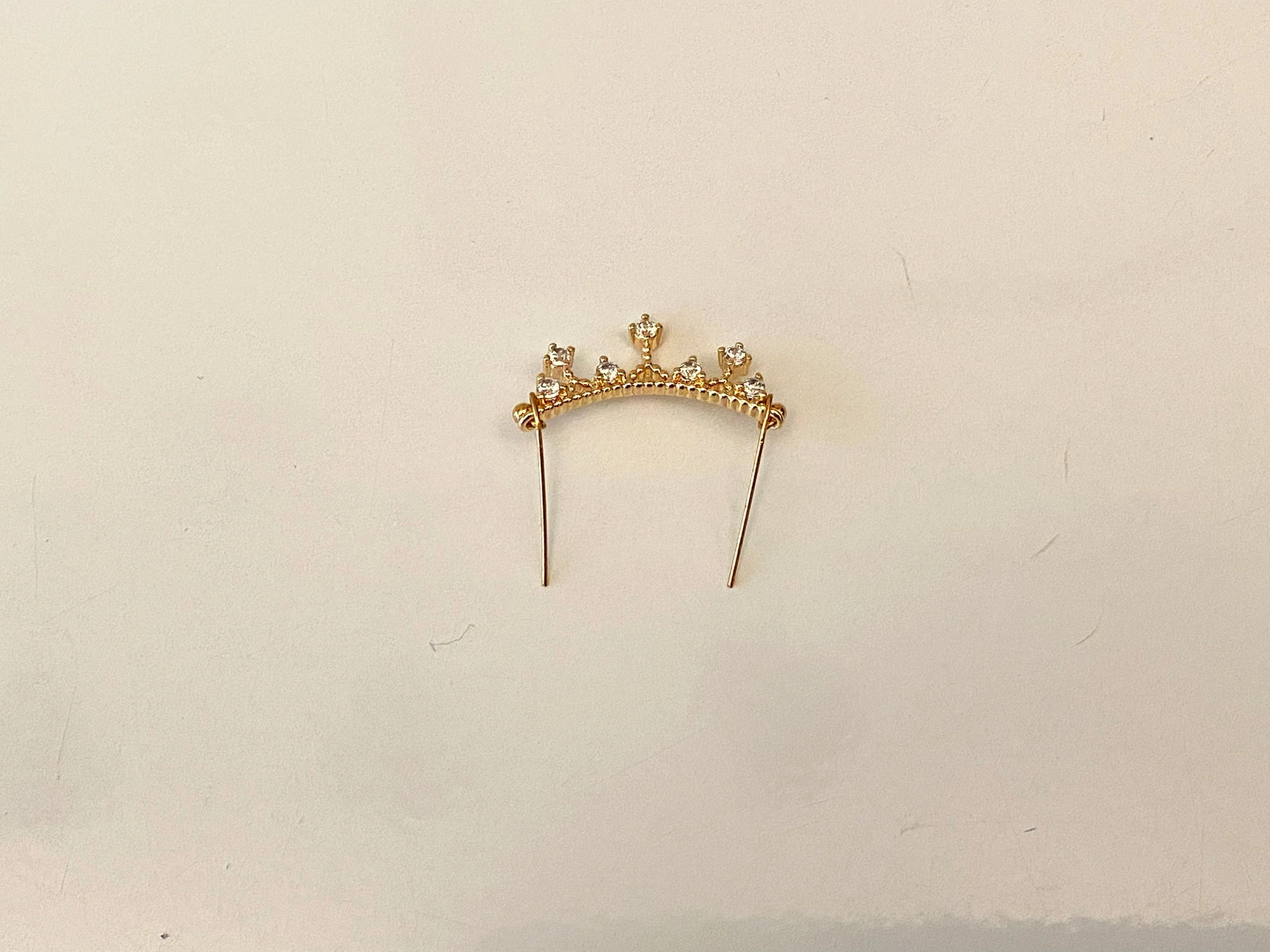 Craftuneed Handmade 1:6 miniature doll crown dollhouse jewellery rhinestones brooch magnetic accessory