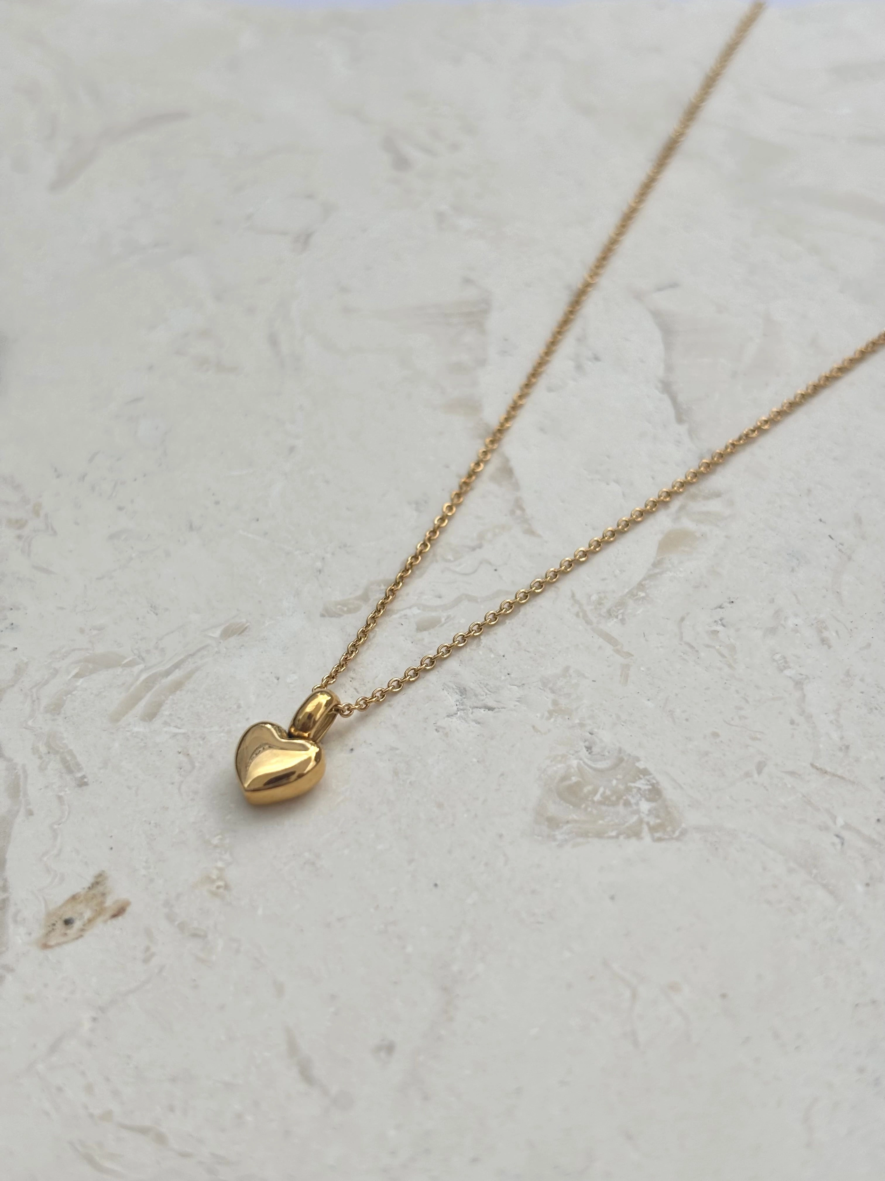 HEART CHARM NECKLACE