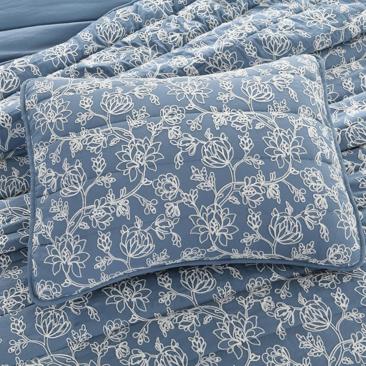 HORIMOTE HOME Floral Embroidery Quilt King Size, Blue King Quilt Bedding Set Soft Lightweight Bedspread 3 Pieces Shabby Chic Farmhouse King Size Comforter Set for All Seasons
