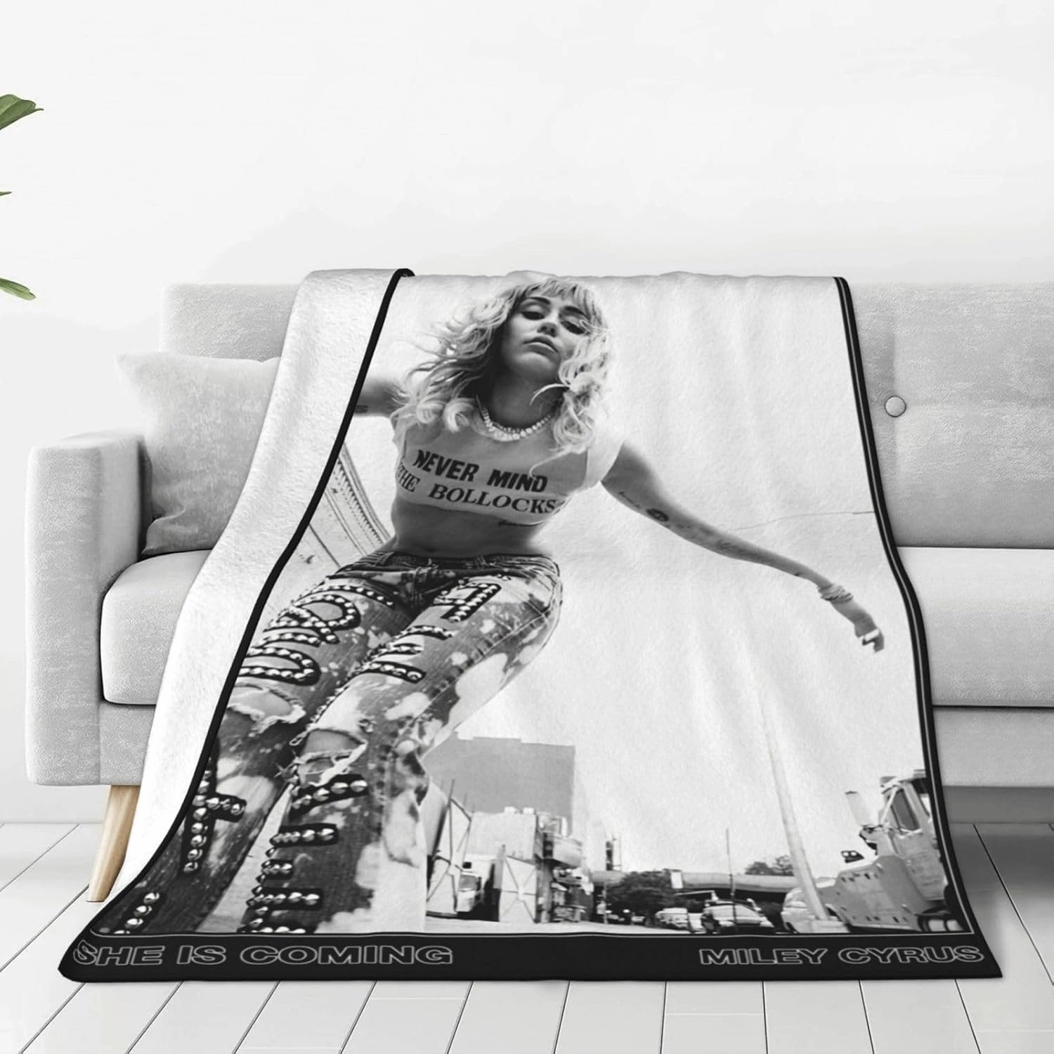 Miley Music Cyrus Fleece Throw Blanket Flannel Air Conditioning Quilt for Couch Camping Travel 40"x30"