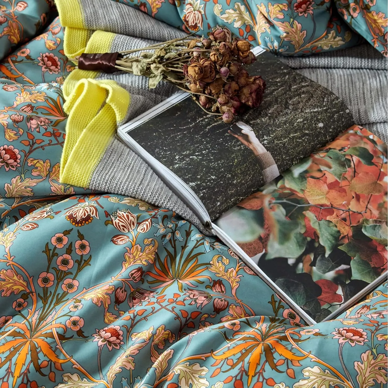 mixinni Vintage Style Garden Flower Queen Duvet Cover with Zipper Closure Soft Long Staple Percale Cotton Vibrant Pattern on Blue Flower Bedding Quilt Cover Set(Queen, All Season)