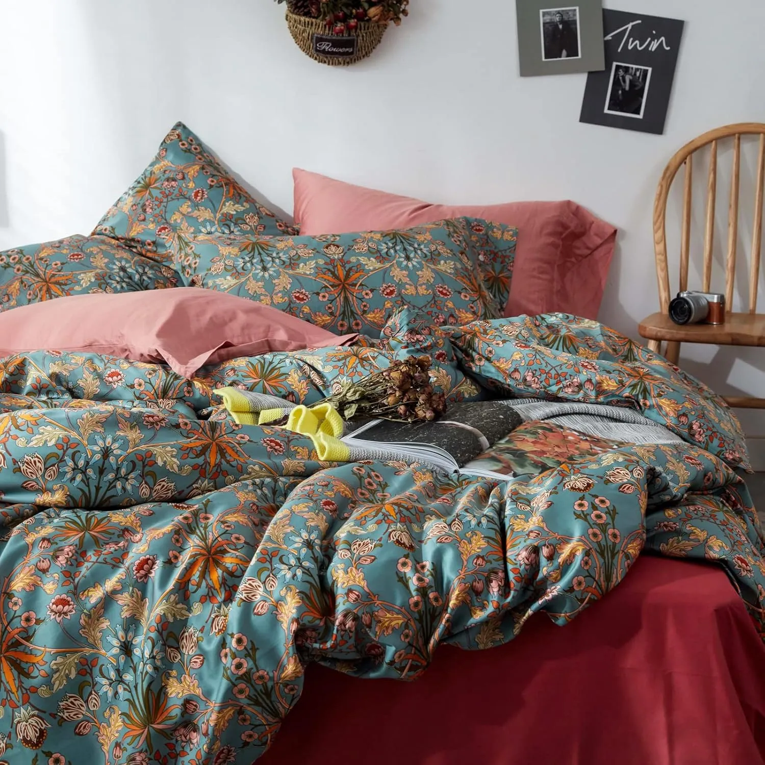 mixinni Vintage Style Garden Flower Queen Duvet Cover with Zipper Closure Soft Long Staple Percale Cotton Vibrant Pattern on Blue Flower Bedding Quilt Cover Set(Queen, All Season)
