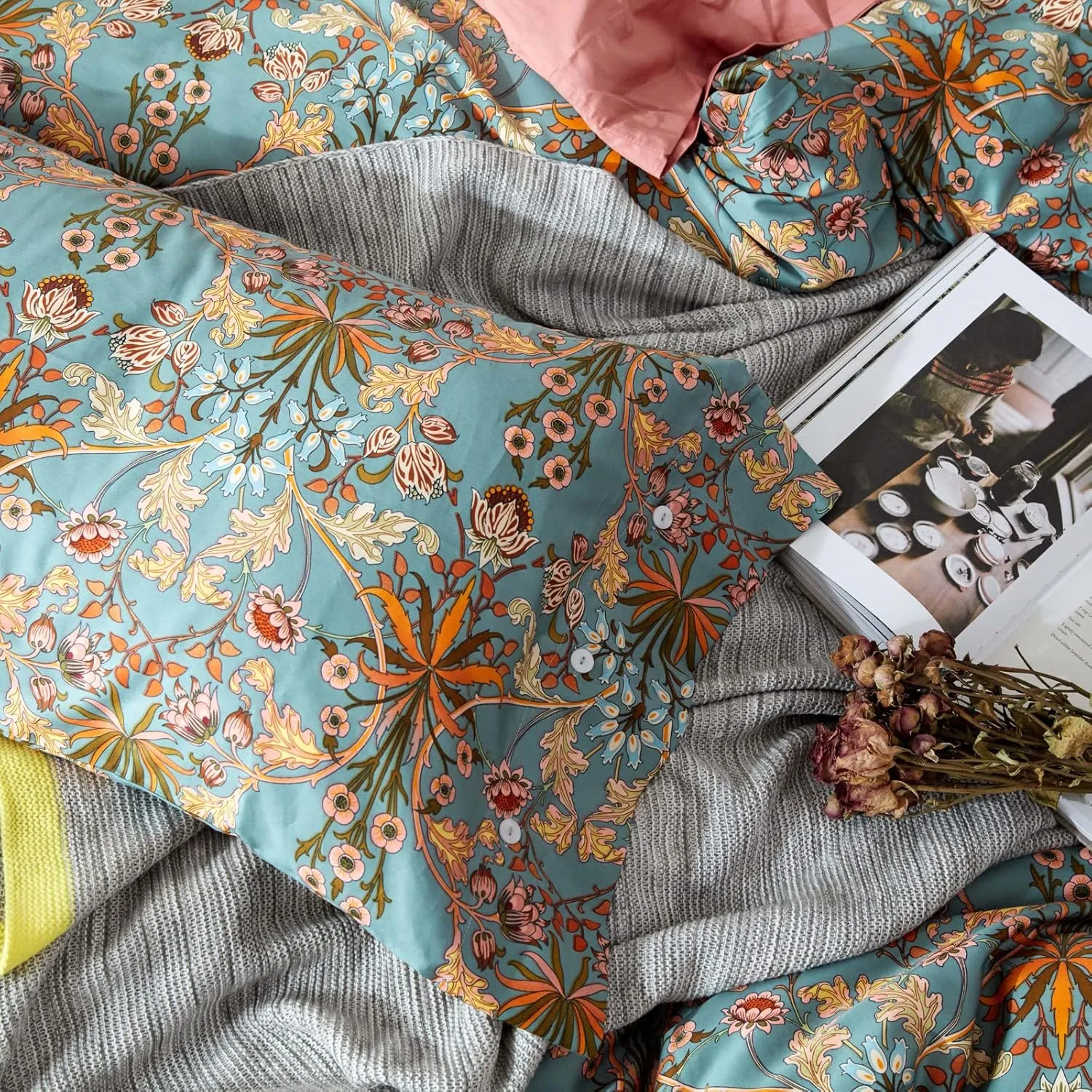mixinni Vintage Style Garden Flower Queen Duvet Cover with Zipper Closure Soft Long Staple Percale Cotton Vibrant Pattern on Blue Flower Bedding Quilt Cover Set(Queen, All Season)