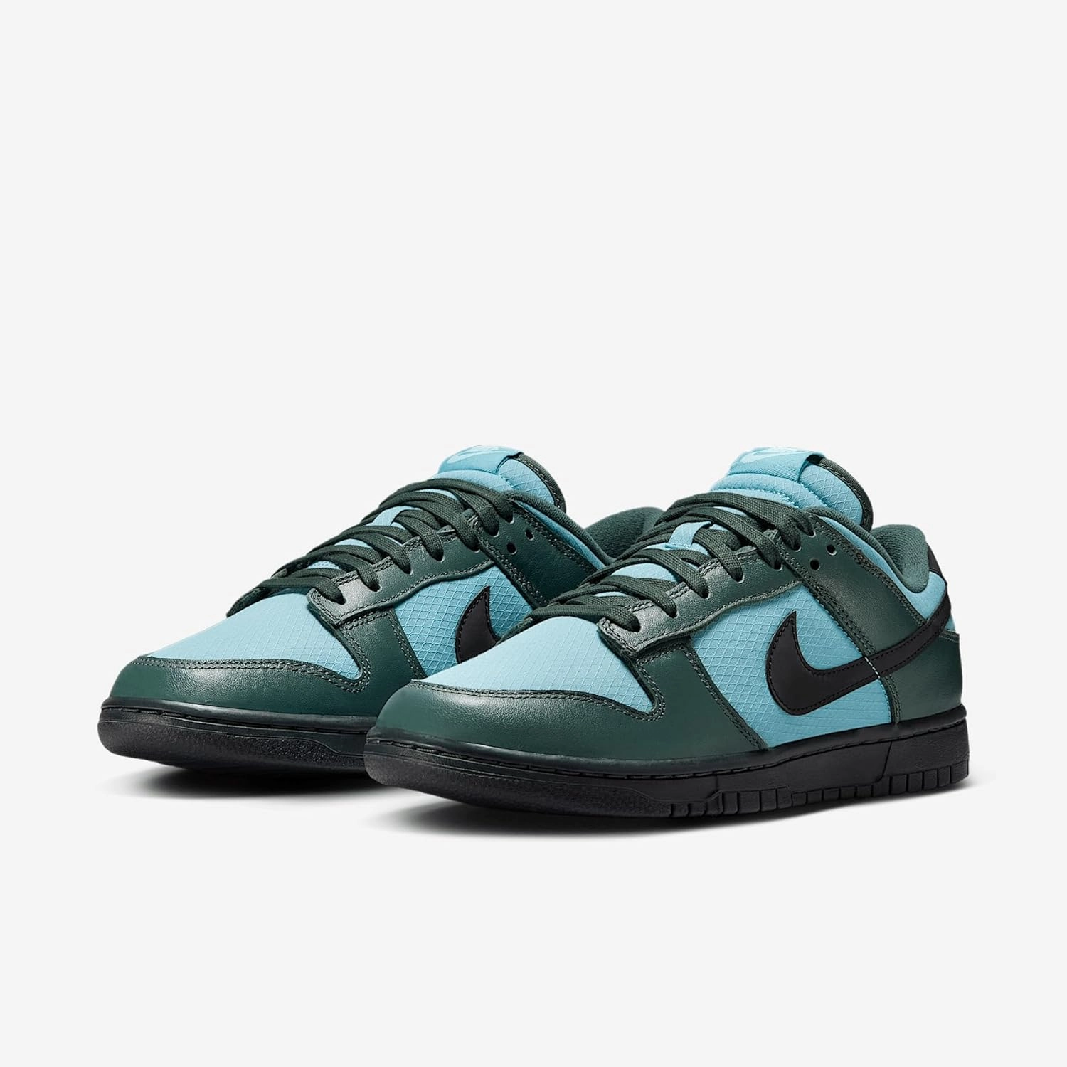 Nike Dunk Low Retro SE Men's Winterized Shoes (FZ3052-300, Vintage Green/Denim Turquoise/Anthracite/Black)