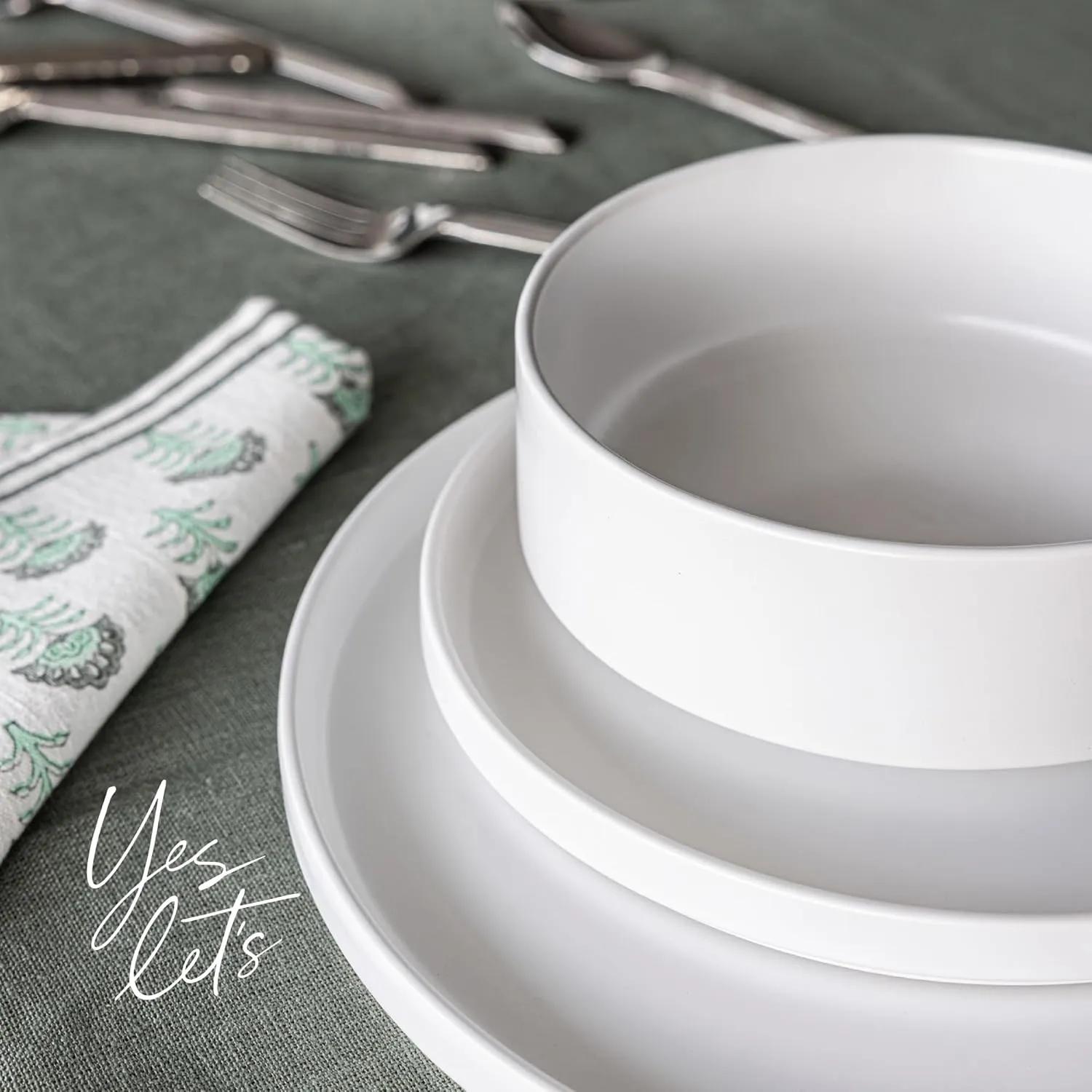 over&back Stackable Cereal Bowl Set - Stoneware Dishes - Comes with 4 Cereal Bowls - Easy-to-Stack Breakfast Place Settings - 6.2" x 6.2" x 2.2" - 25oz - Semi-Matte White