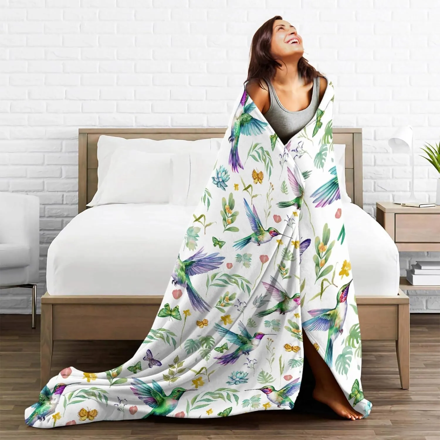 PANDASBLANKET Hummingbird Throw Blanket Butterfly Hummingbirds Theme Blanket for Women Girls Hummingbird Gifts for Bird Lovers Bird Flower Blanket for Couch Bed Outdoor 60"x80"for Adults