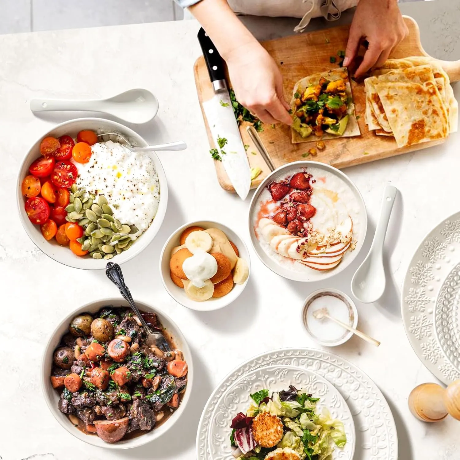 Plates and Bowls Sets - 16 Pieces Ceramic Dinnerware Sets for 4, Embossed White Dish Set Porcelain Kitchen Dishware Sets Dishwasher & Microwave Safe (Snowflake)