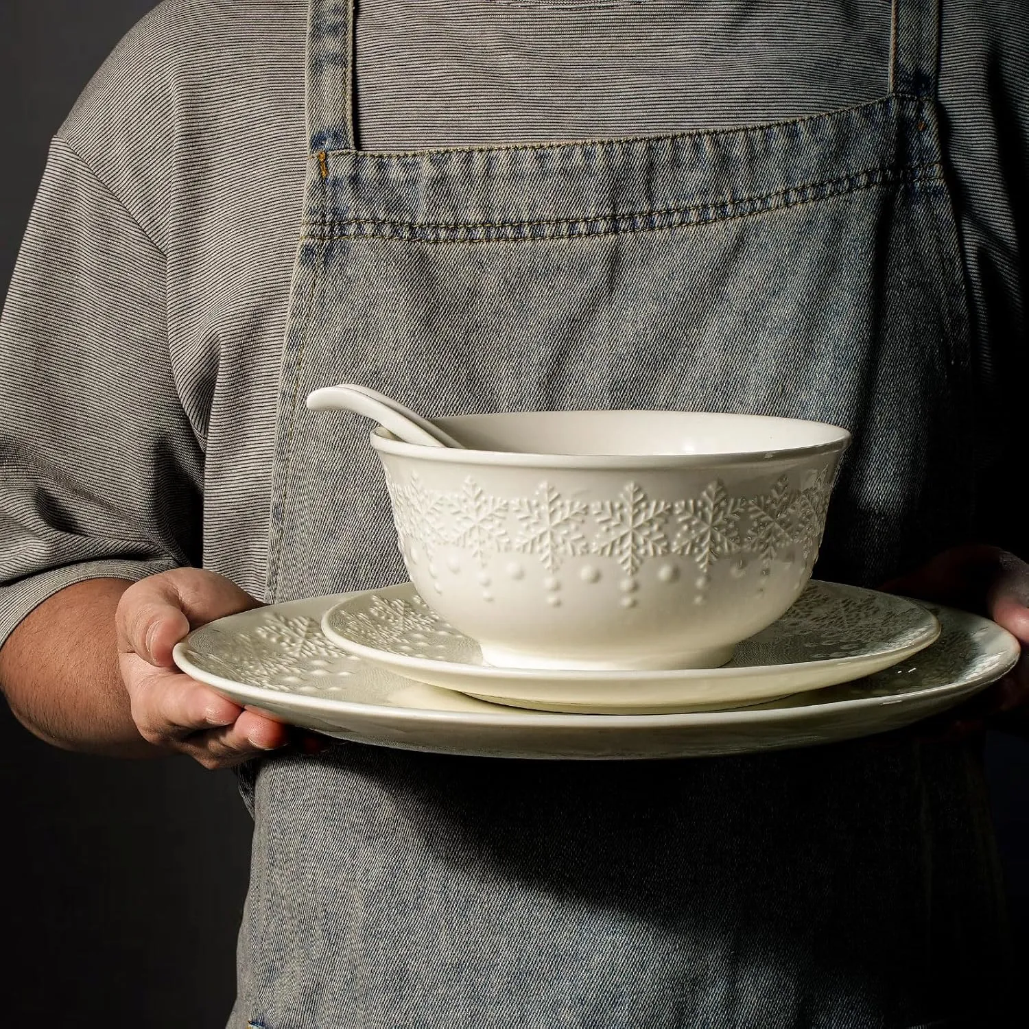 Plates and Bowls Sets - 16 Pieces Ceramic Dinnerware Sets for 4, Embossed White Dish Set Porcelain Kitchen Dishware Sets Dishwasher & Microwave Safe (Snowflake)