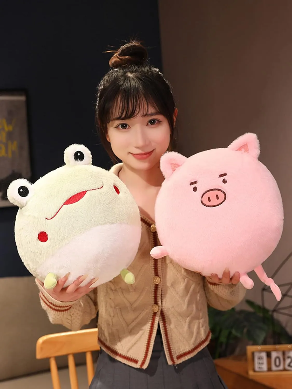 Plush Round Pig Stuffed Animal Piggy Hugging Pillow Piggie Plushies Throw Pillow Round Pink Pig Anime Gift for Kids and Lovers in Birthday,Valentine's Day,Christmas¡­