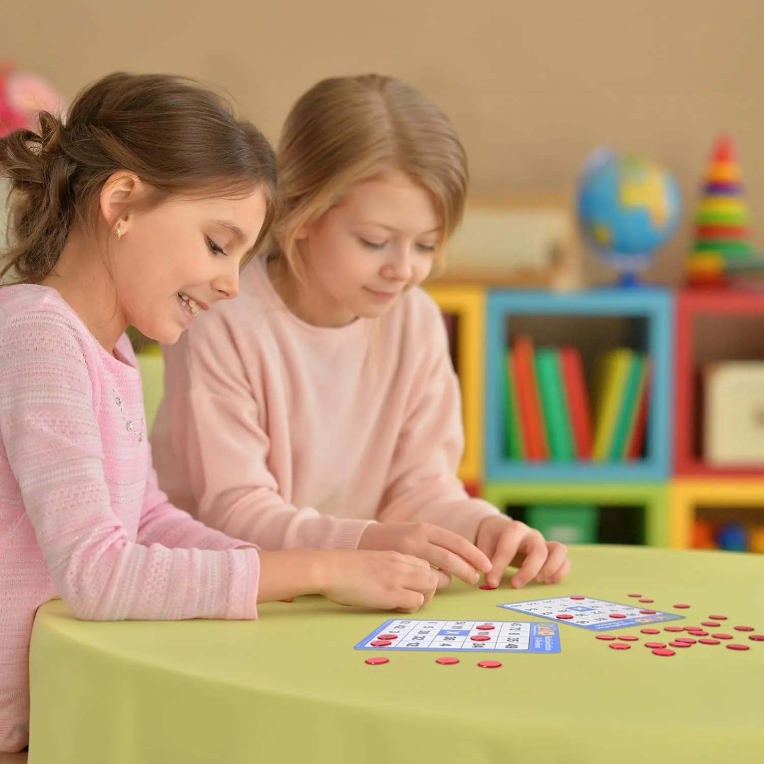 QUIZMO Multiplication & Division - Bingo Style Math Game - 2 Game Modes for Ages 8  - Teach Basic Mathematics