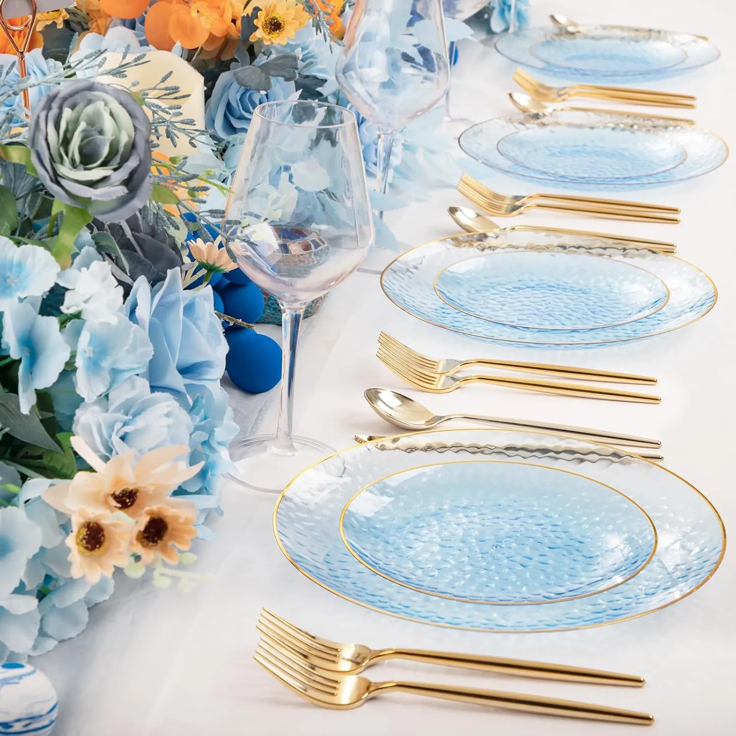 Rubtlamp 100Pcs Blue Gold Plastic Plates, Blue Disposable Plates With Gold Rim, Hammered Plastic Plates Include 50 Dessert Platos, 50 Dinner Platos for Party