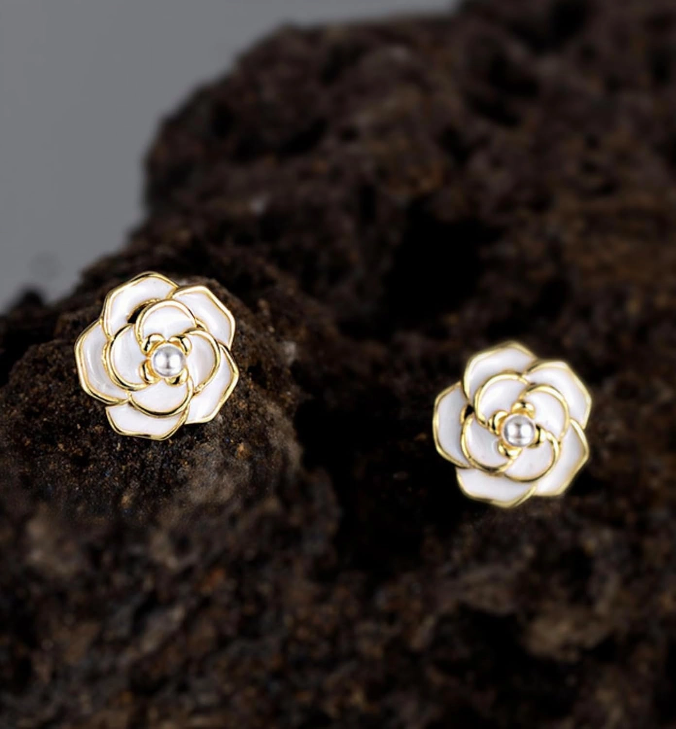 S925 Sterling Silver Dainty Rose Flower Stud Earrings with Freshwater Cultured White Pearl Hypoallergenic Stud Earrings Fashion Jewelry Gift for Women & Teen Girls