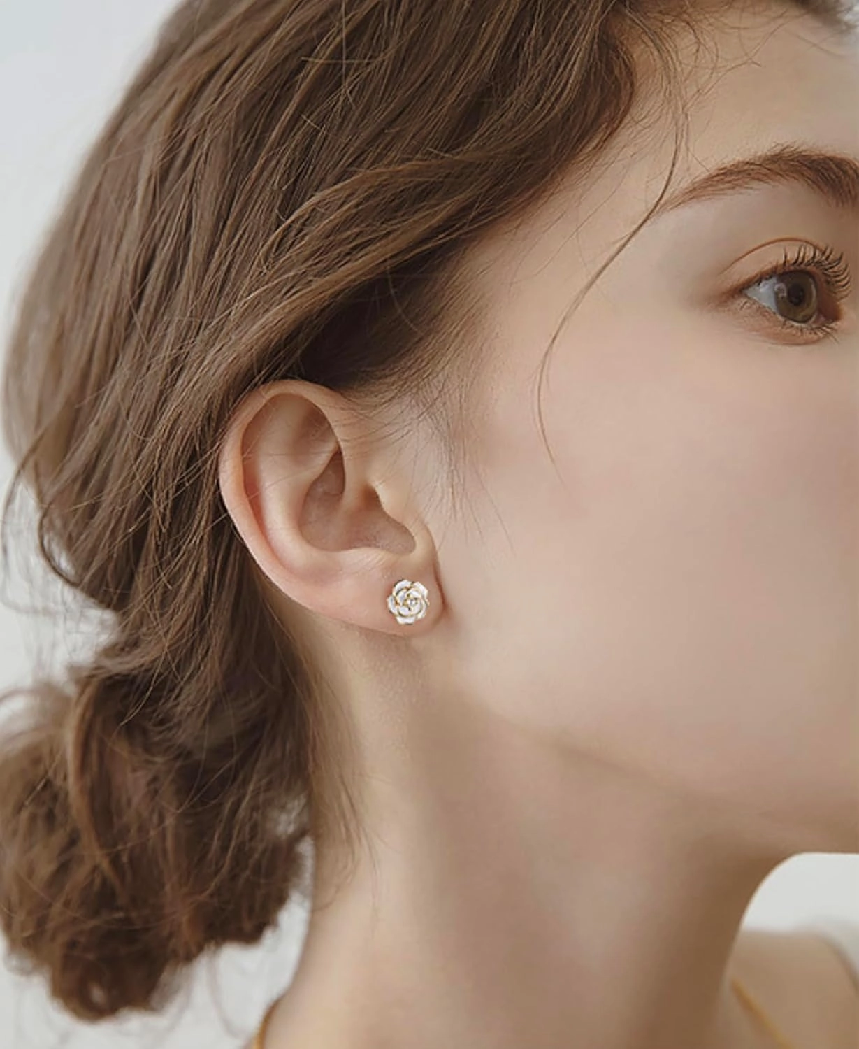 S925 Sterling Silver Dainty Rose Flower Stud Earrings with Freshwater Cultured White Pearl Hypoallergenic Stud Earrings Fashion Jewelry Gift for Women & Teen Girls
