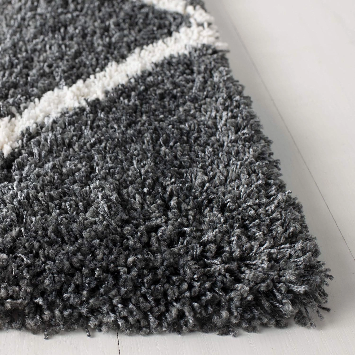 SAFAVIEH Hudson Shag Collection Area Rug - 8' x 10', Dark Grey & Ivory, Modern Trellis Design, Non-Shedding & Easy Care, 2-inch Thick Ideal for High Traffic Areas in Living Room, Bedroom (SGH281G)