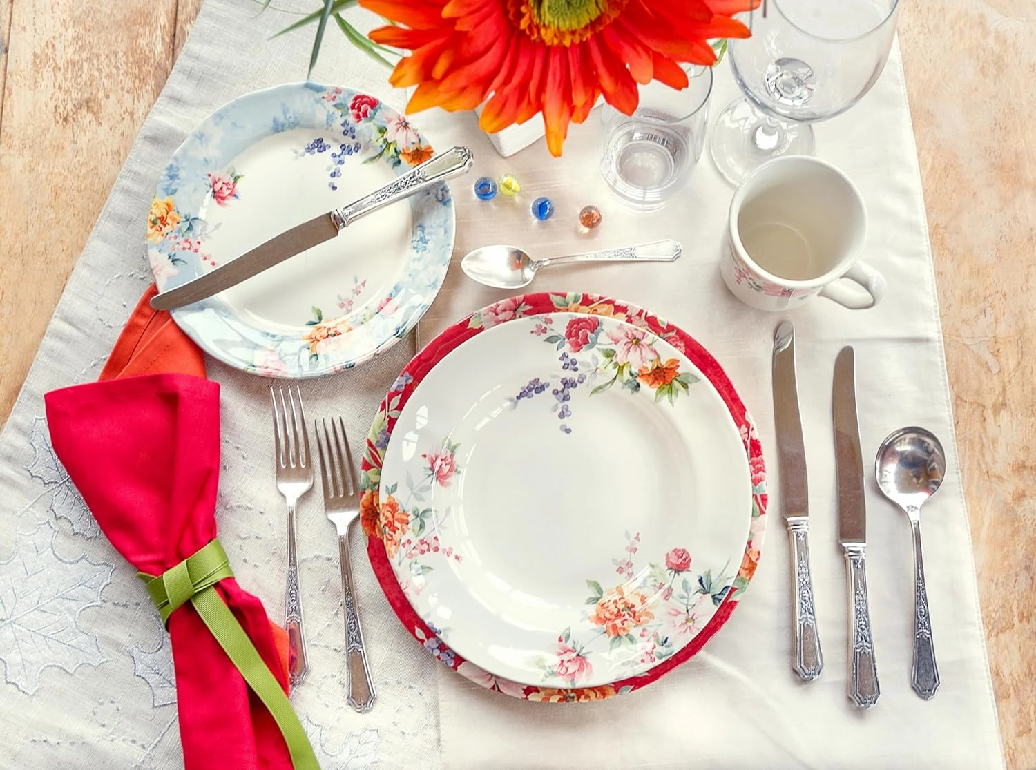 Tudor Royal 12-Piece Round Porcelain Dinnerware Set, Service for 4, Crimson Design, Summer Flowers, Plates Bowls Dishes, Glossy, Premium Quality Dish Set, Unique Pattern