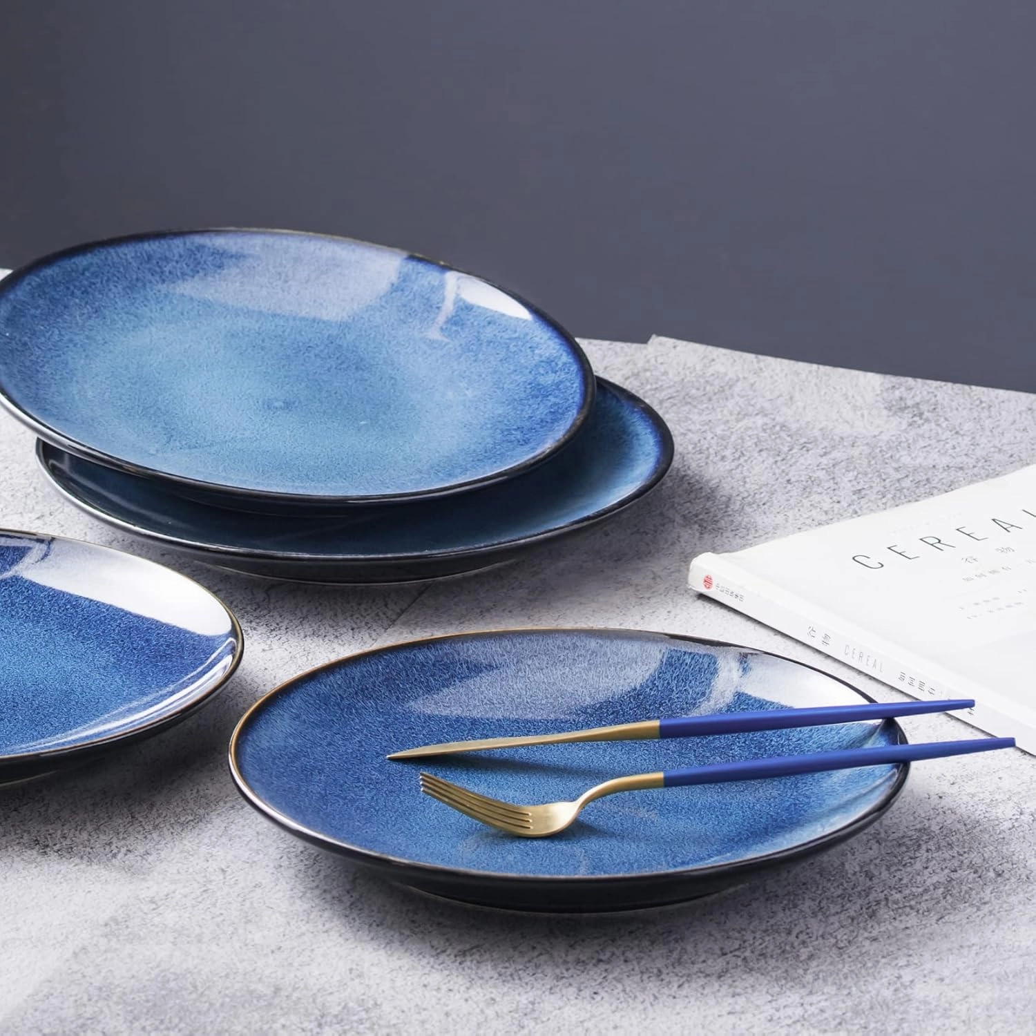 UNICASA Ceramic 10.25 Inch Dinner Plates Set, Porcelain Large Pasta Plate Set of 4, Reactive Glaze Serving Dishes for Steak, Salad, Pizza, Dishwasher & Microwave Safe (Blue)