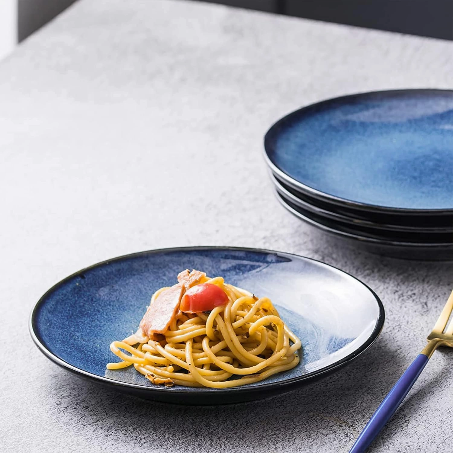 UNICASA Ceramic 10.25 Inch Dinner Plates Set, Porcelain Large Pasta Plate Set of 4, Reactive Glaze Serving Dishes for Steak, Salad, Pizza, Dishwasher & Microwave Safe (Blue)