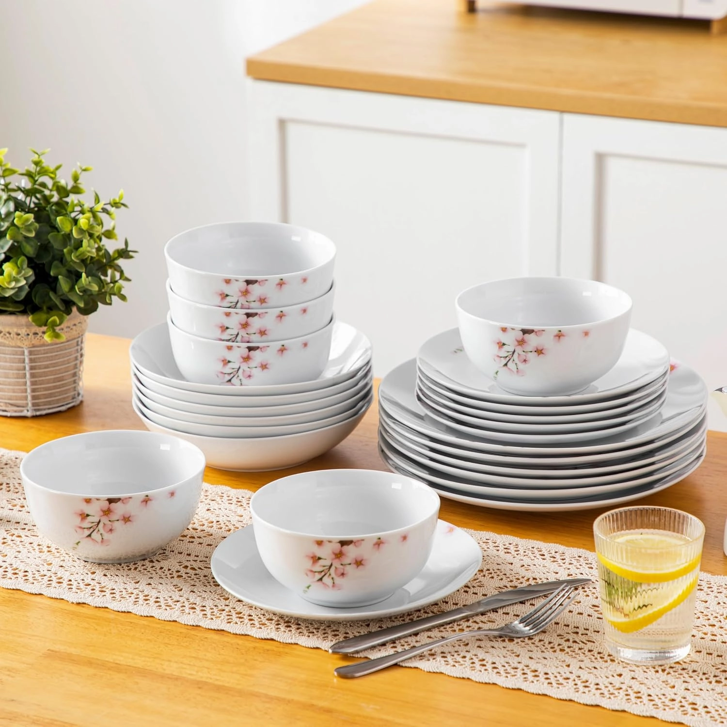 VEWEET Dinnerware Sets for 6, 24 Pieces Porcelain Plates and Bowls Set with Pink Floral, Classic Dishes Set Dining Ware for Dinner, Microwave Dishwasher Safe, Series ANNIE