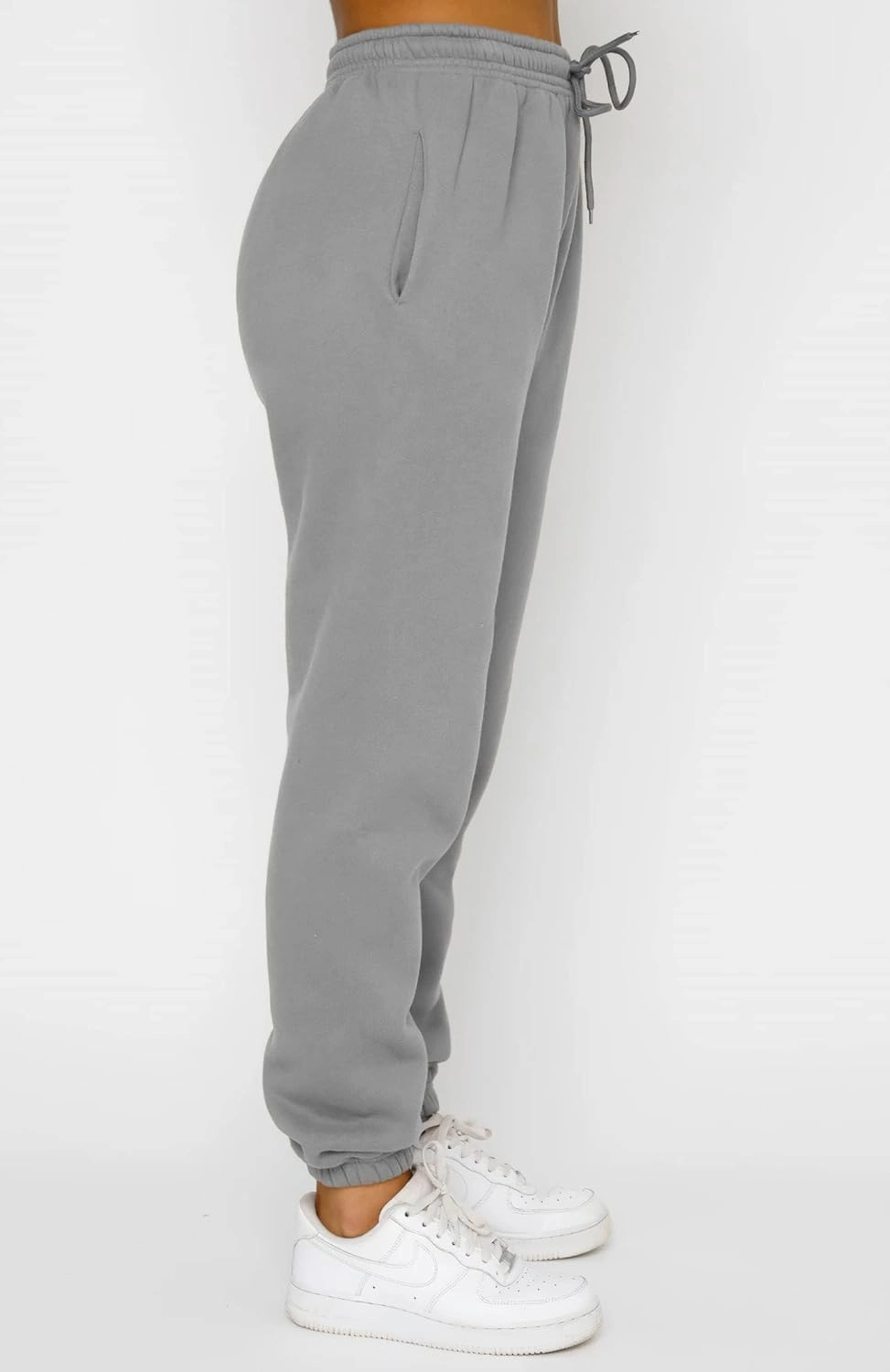 Viatabuna Women's 2 Piece Fleece Sweatsuit Outfit Long Sleeve Crewneck Pullover Sweatshirt Drawstring Jogger Pants Lounge Set