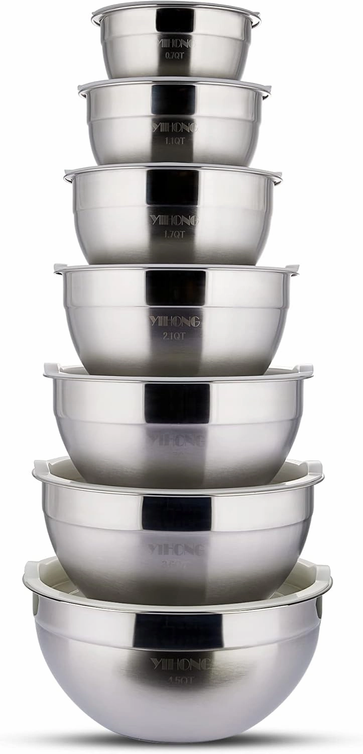 YIHONG 7 Piece Metal Mixing Bowls with Lids for Kitchen, Stainless Steel Set Ideal for Baking, Prepping, Cooking and Serving Food, Nesting Design for Space Saving Storage(White)