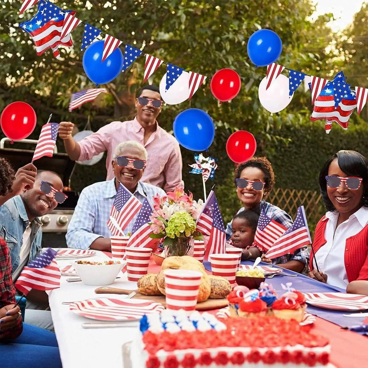 YQVIE Bulk American Flag Sunglasses Retro 90s Style Sunglasses for Men Women Independence Day Party Supplies UV400 Protection